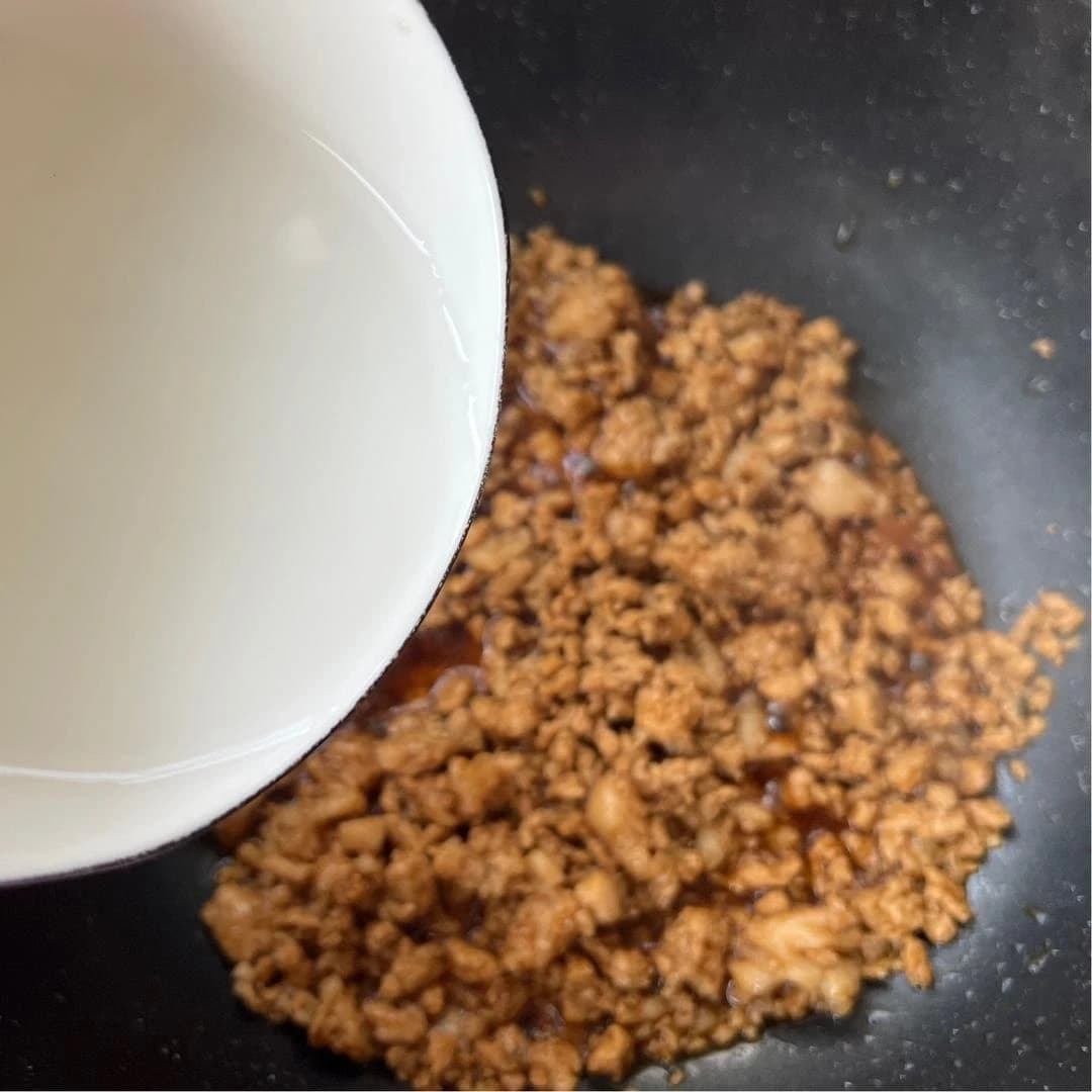 Visual checkpoint for step 9 of Tender Steamed Egg with Minced Meat, Softer Than Pudding
