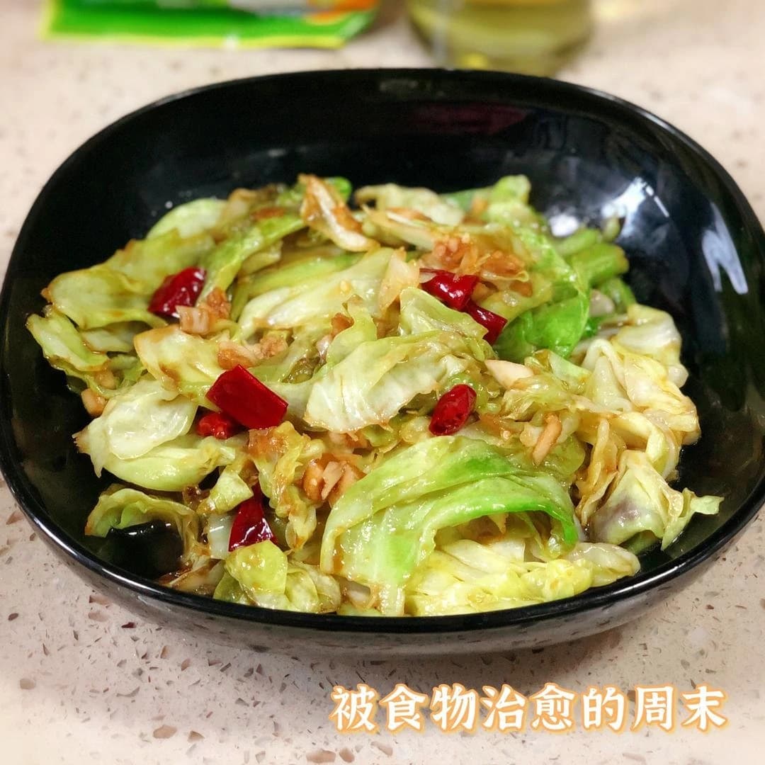 5-Minute Hand-Torn Cabbage — step 4 visual checkpoint.