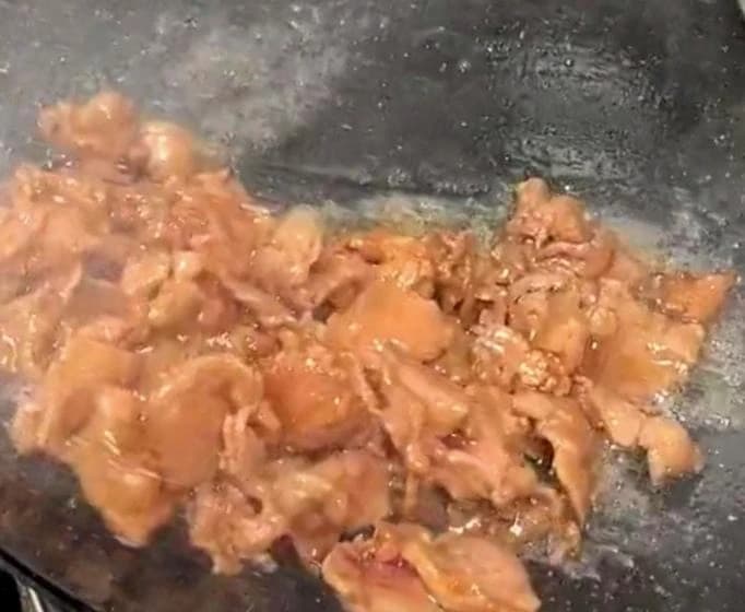Stir-Fried Beef with Tofu Skin (Yuba) — step 2 visual checkpoint.