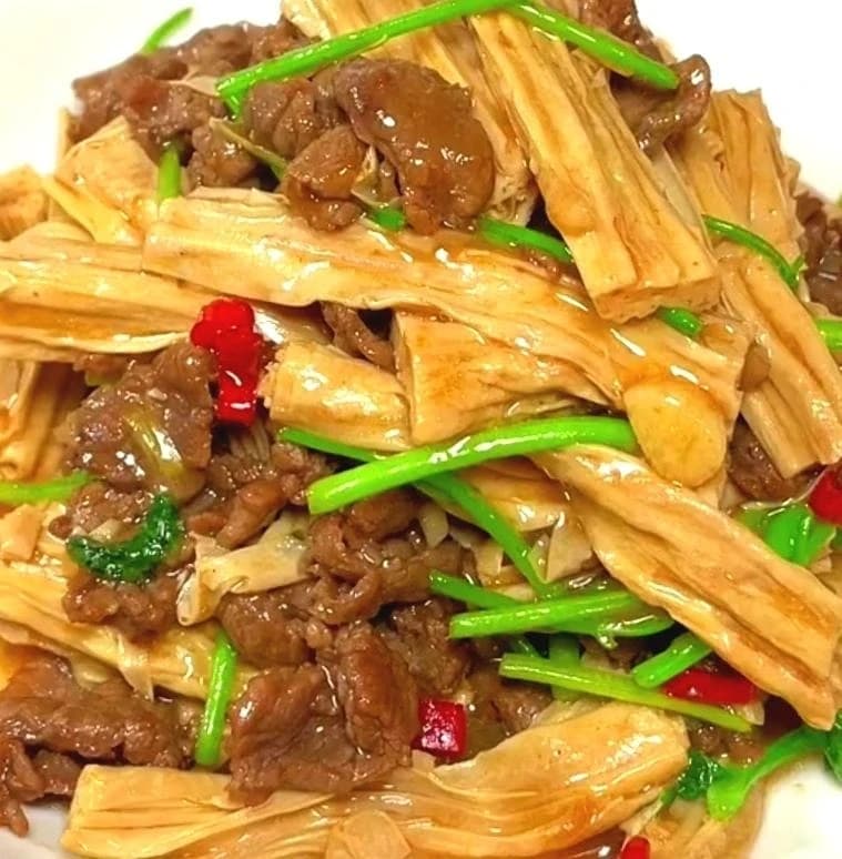 Stir-Fried Beef with Tofu Skin (Yuba) — step 9 visual checkpoint.