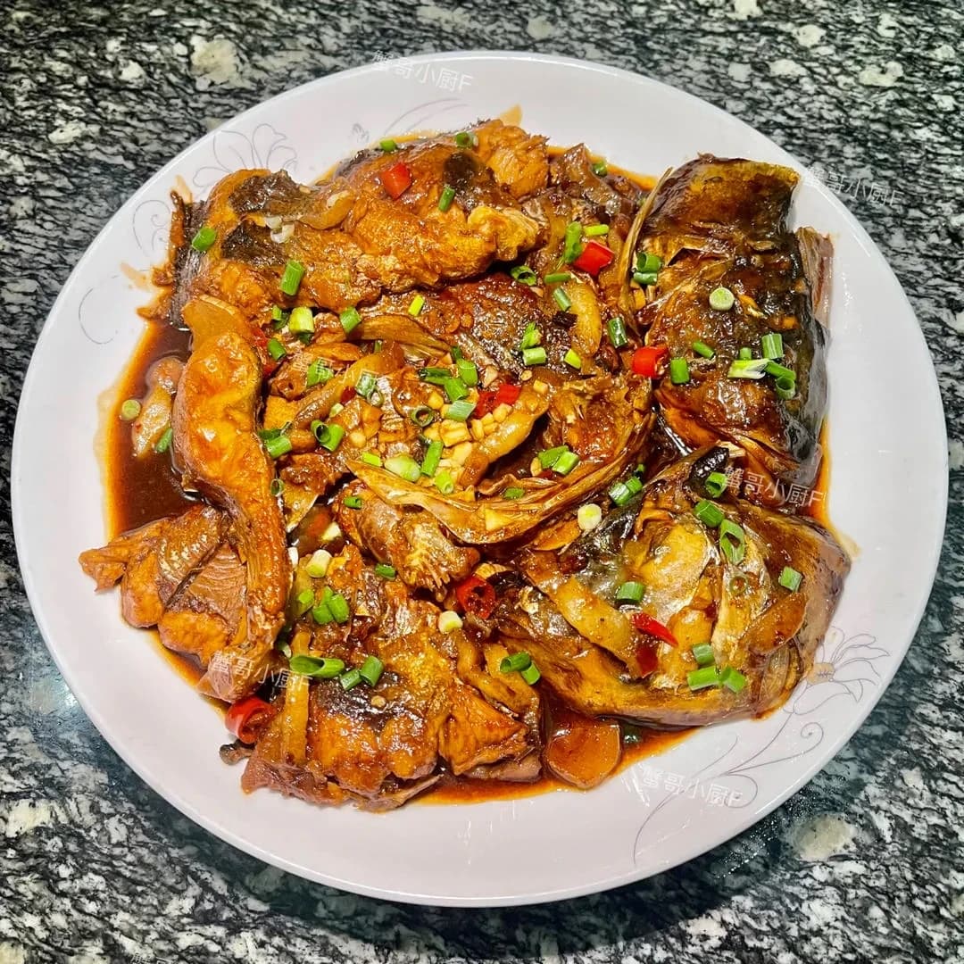 Finished Braised Whole Fish / Braised Fish Chunks dish photo