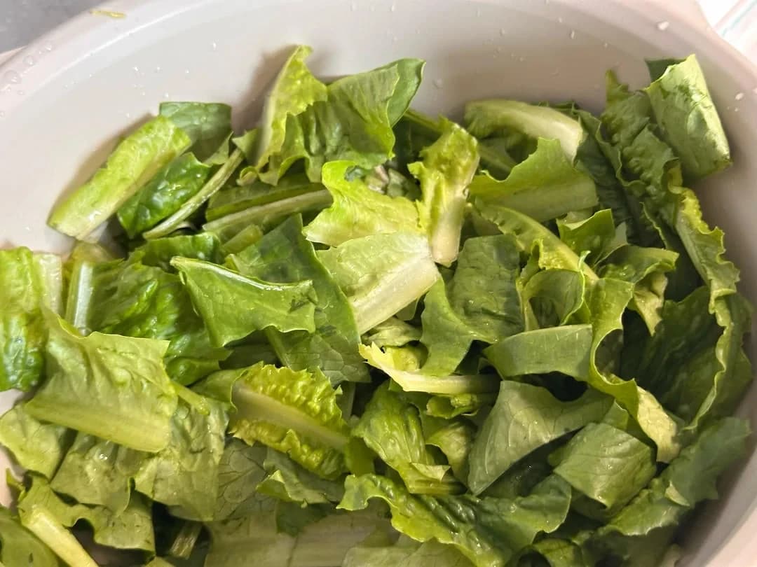 Step 1 photo for Stir-fried Indian Lettuce with Fermented Black Beans (Quick & Easy)