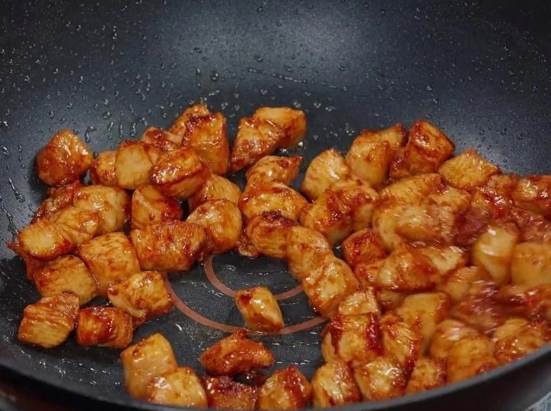 Chicken Breast with Button Mushrooms — step 4 visual checkpoint.