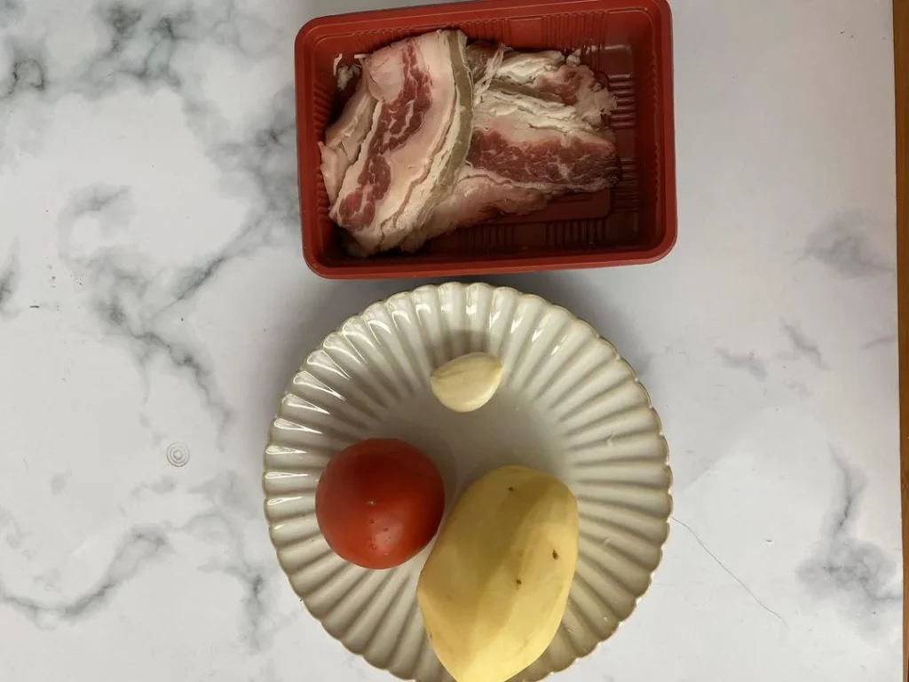 Tomato Potato Beef Soup