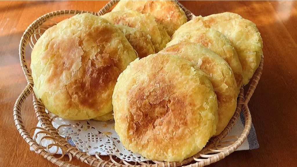 Crispy Layered Scallion Flatbread (You Suan Qian Ceng Shao Bing)