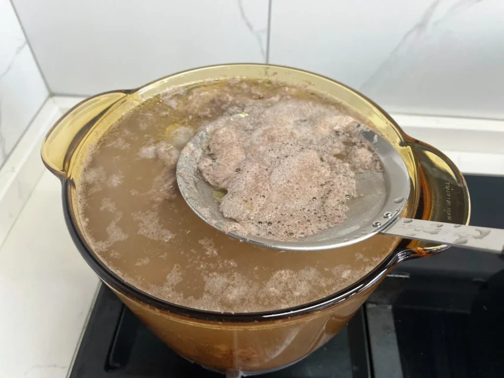 Clear-Simmered Beef Rib Strips