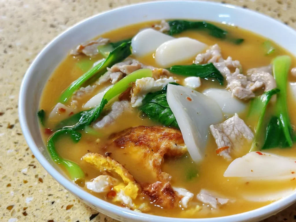 Comforting Soup Rice Cakes