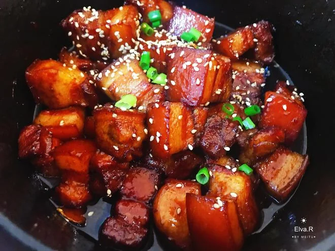 Secret Recipe Braised Pork Belly — Meltingly Tender and Irresistible