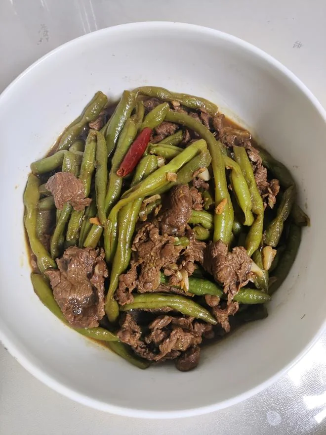 Braised Beef with Green Beans