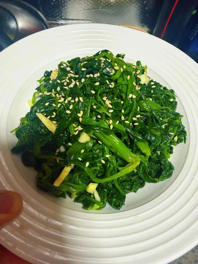 Cold Tossed Spinach with Garlic