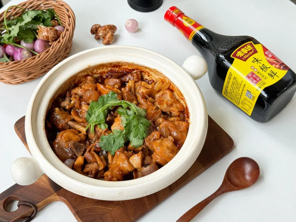 Jue Jue Chicken Clay Pot — Tender, Aromatic & Irresistibly Good with Rice!