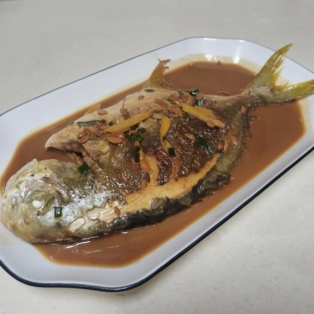 Braised Golden Pomfret