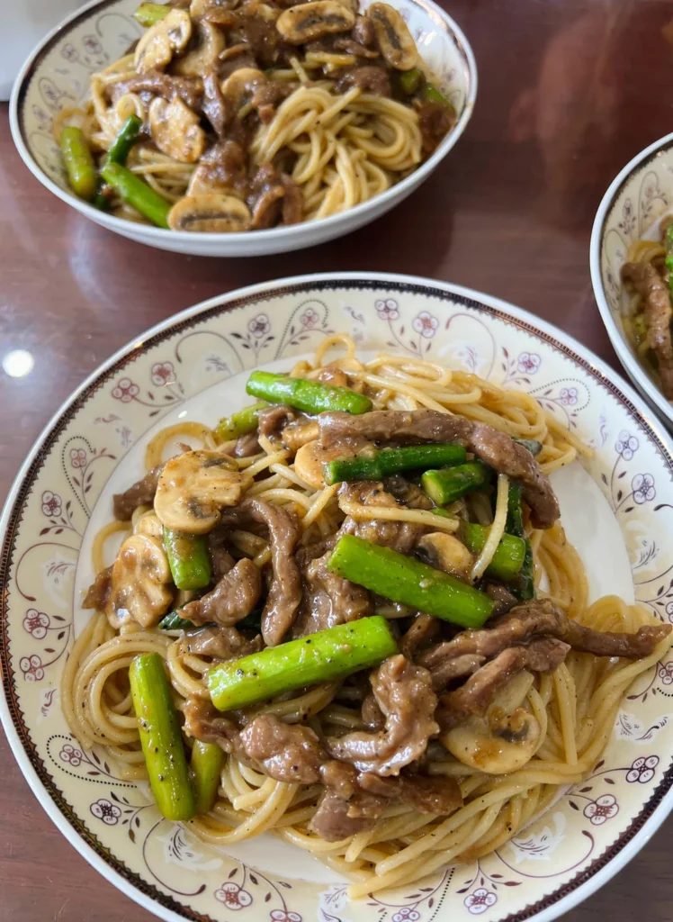 Italian Black Pepper Beef Pasta