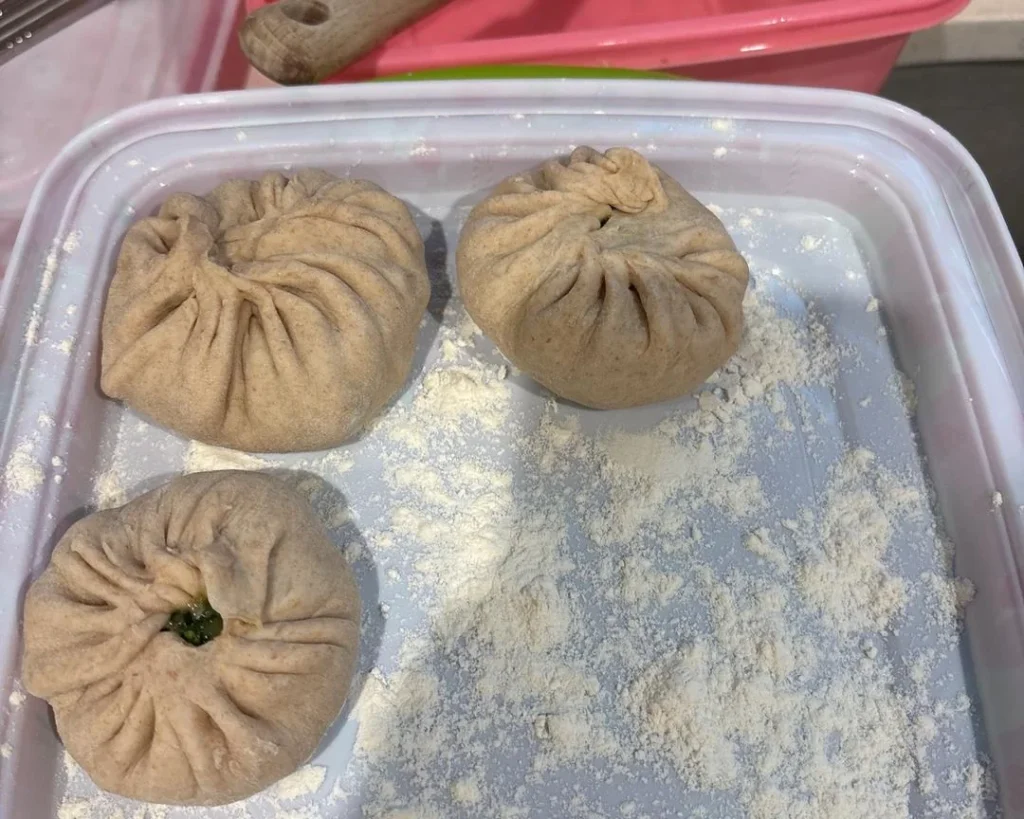 Hot-Water Dough Steamed Buns with Shepherd’s Purse, Shiitake Mushrooms and Chicken