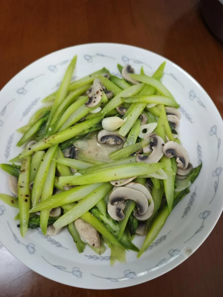 Asparagus and Mushroom — Oil-Free Low-Fat Quick Dish