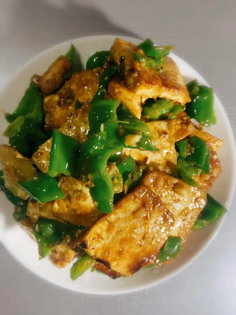 Stir-fried Tofu with Green Peppers