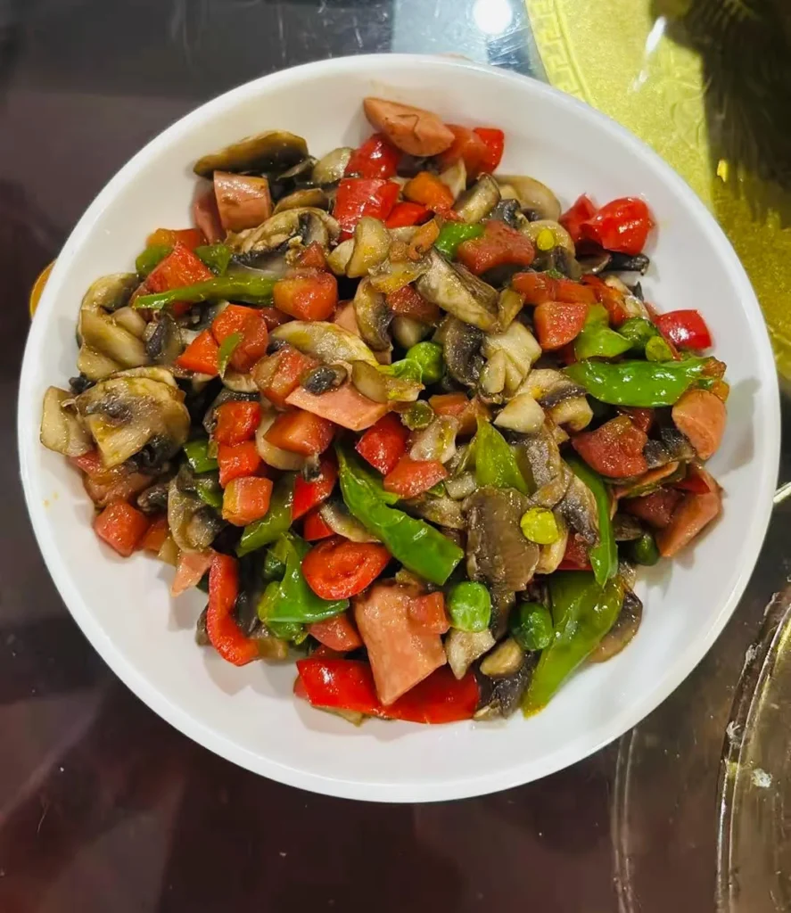 Stir-fried Button Mushrooms with Ham Sausage