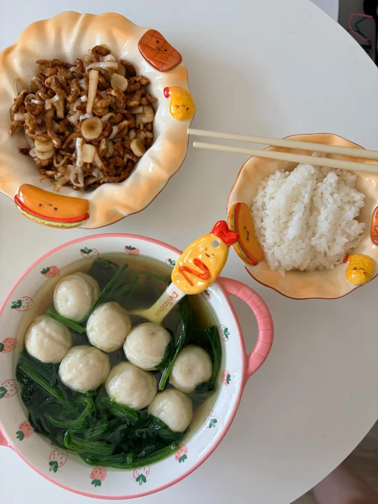 Spinach and Fish Ball Soup