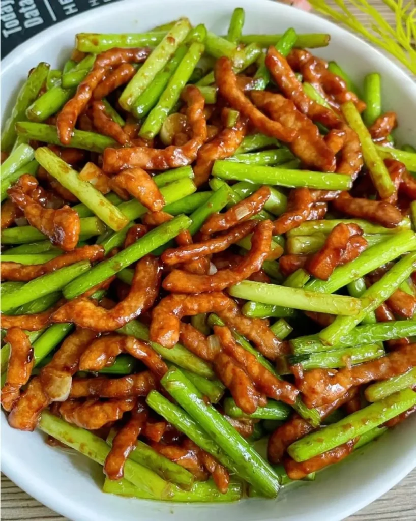 Stir-fried Garlic Scapes with Shredded Pork