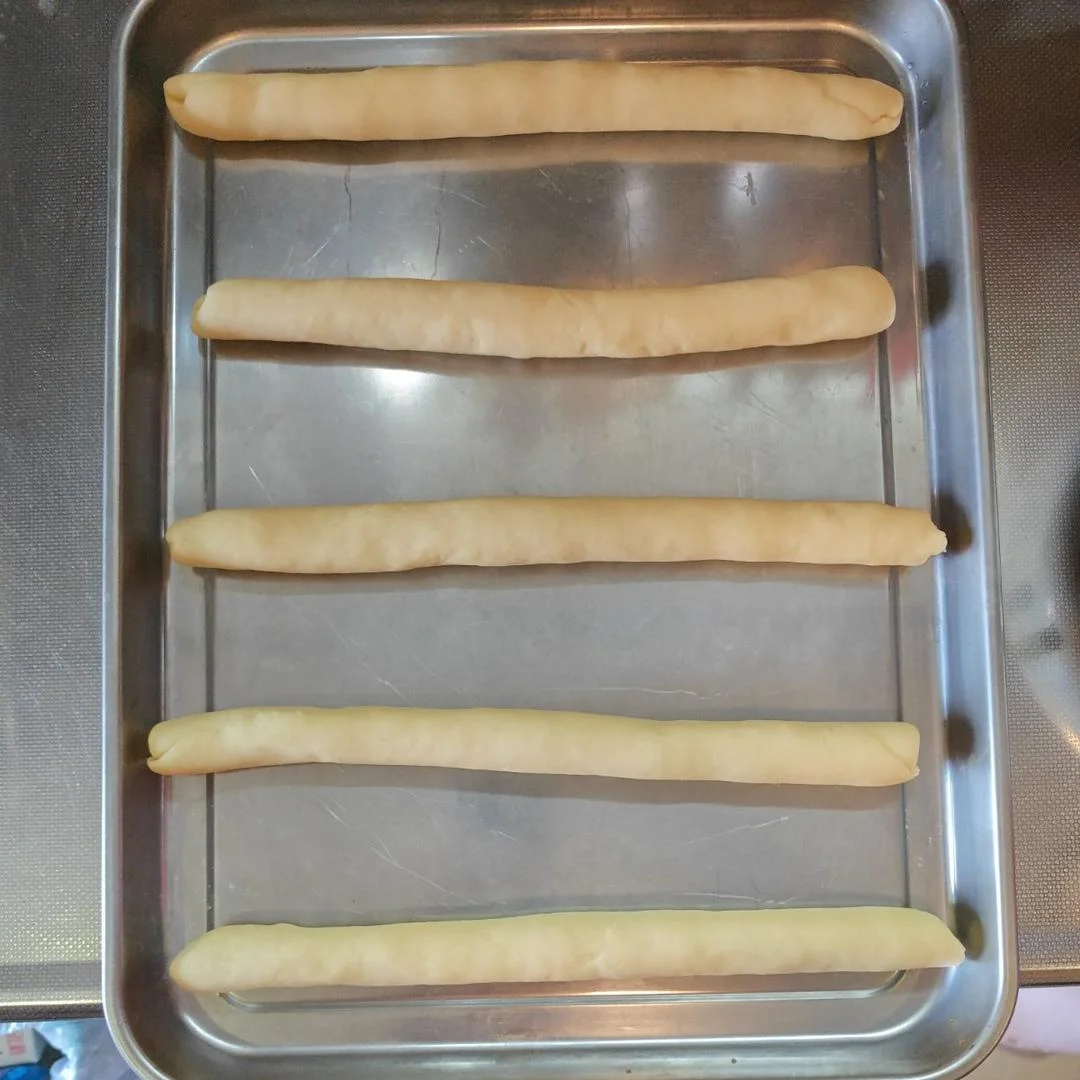 Cat’s Home Bakery ~ Caterpillar Bread