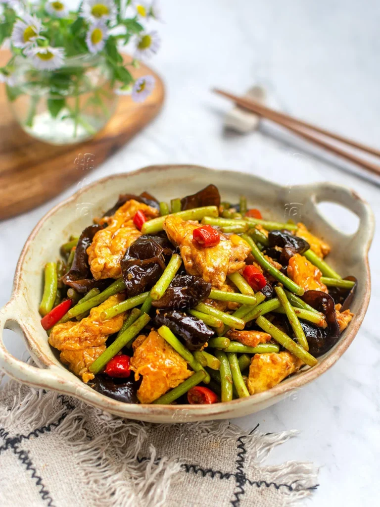 Garlic Scapes Stir-Fry with Egg and Wood Ear Mushrooms