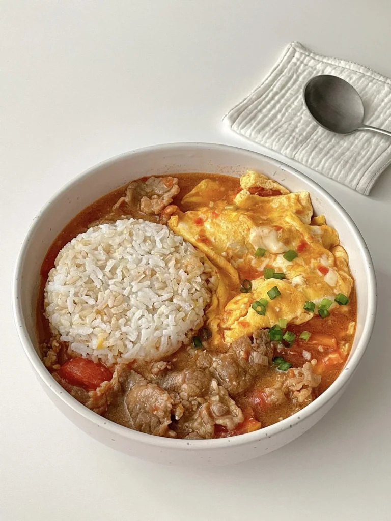 Tangy Tomato Beef with Silky Scrambled Eggs over Rice
