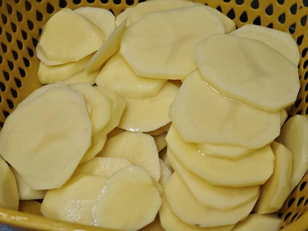 Braised Potato Slices with Pork Belly