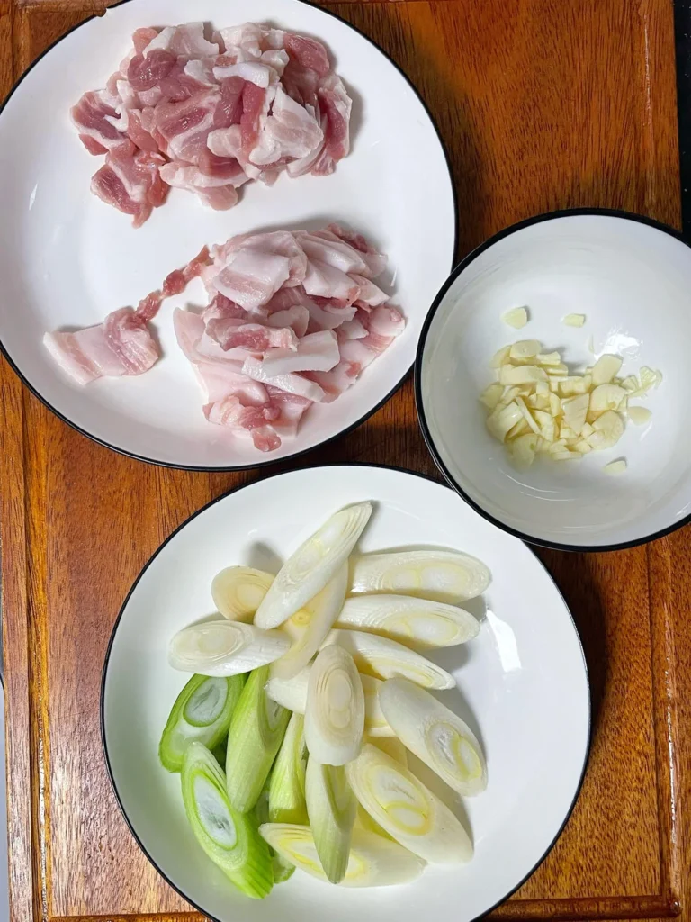 Scallion Stir-fried Pork Belly