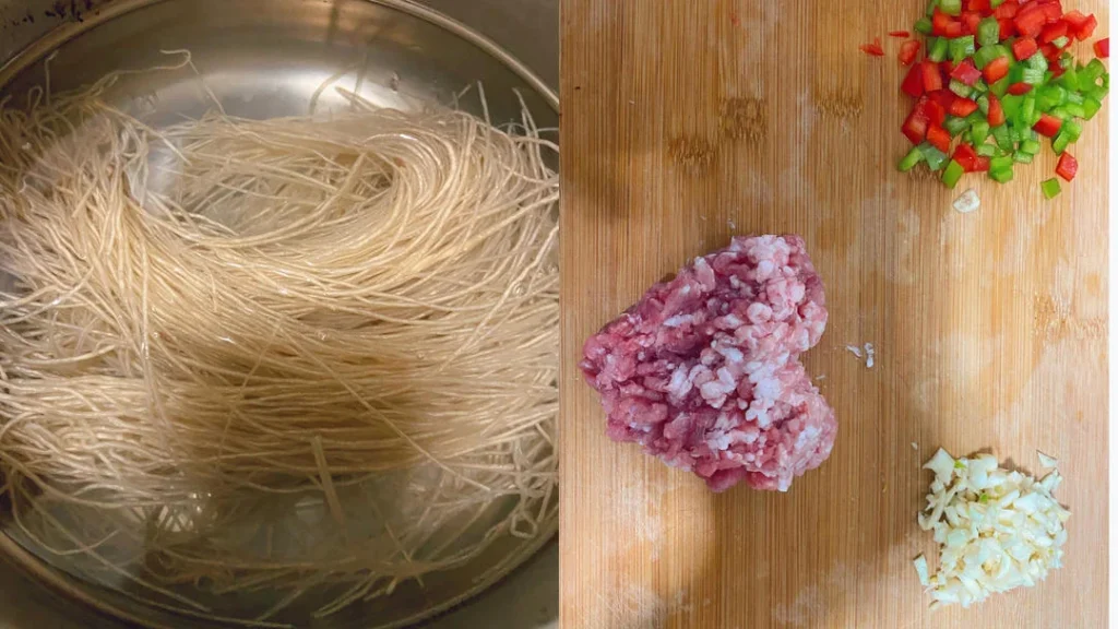 Ants Climbing a Tree (Spicy Minced Pork with Glass Noodles)