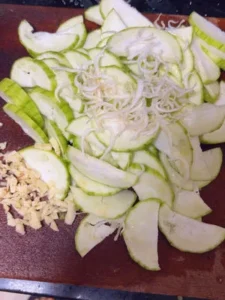 Stir-fried Loofah with Dried Whitebait