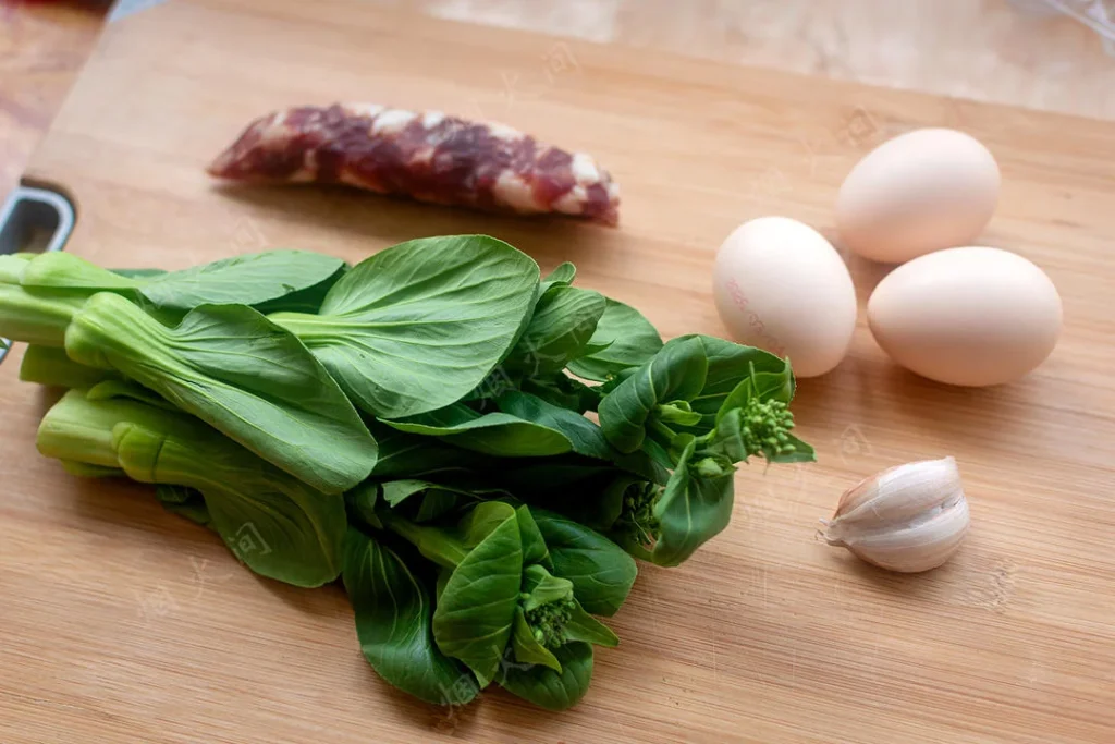 10-Minute Stir-Fried Choy Sum with Chinese Sausage and Egg