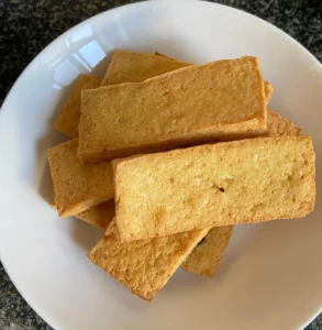 Stir-fried Soybean Sprouts with Fried Tofu Strips