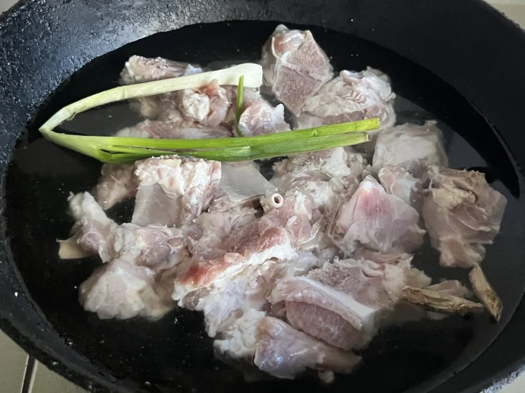 Spicy Braised Pork Ribs