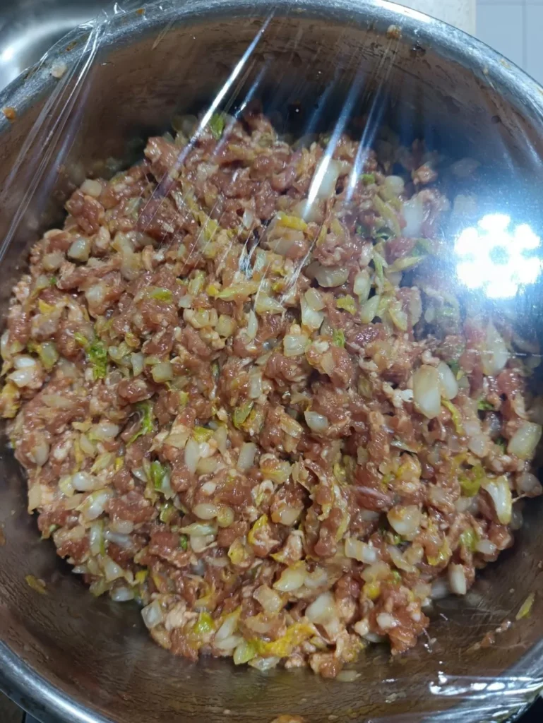 Juicy Chinese Cabbage and Pork Dumplings