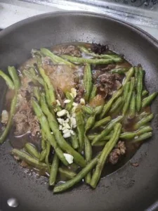 Braised Beef with Green Beans