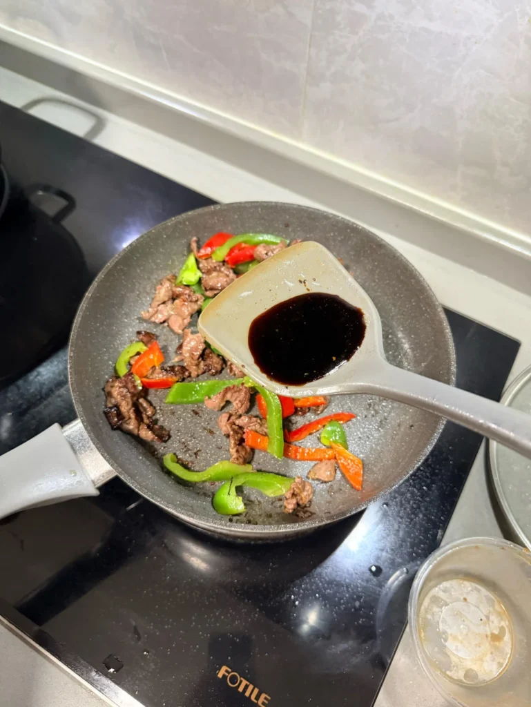 Stir-fried Beef with Bell Peppers