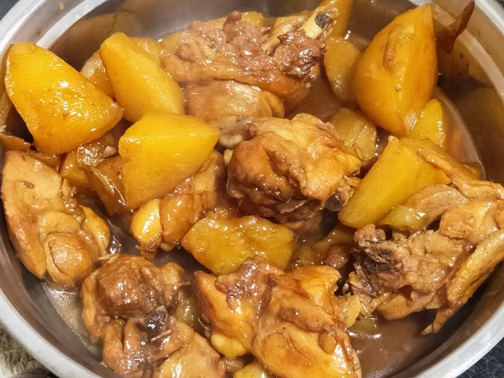 Braised Chicken Legs with Potatoes