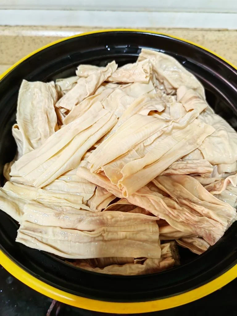 Braised Beef with Dried Tofu Sticks