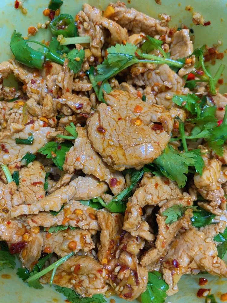 Sichuan-Style Poached Pork Tenderloin with Chili Oil Sauce