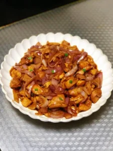 Stir-fried Chicken with Onions
