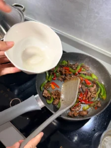 Stir-fried Beef with Bell Peppers