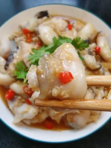 Super Easy & Delicious Fish Fillets with Garlic Sauce