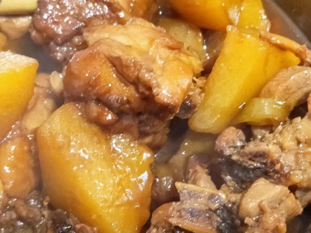Braised Chicken Legs with Potatoes