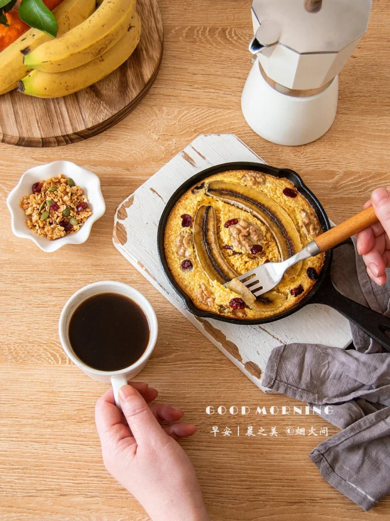 Low-Sugar, Low-Oil Banana Nut Pound Cake