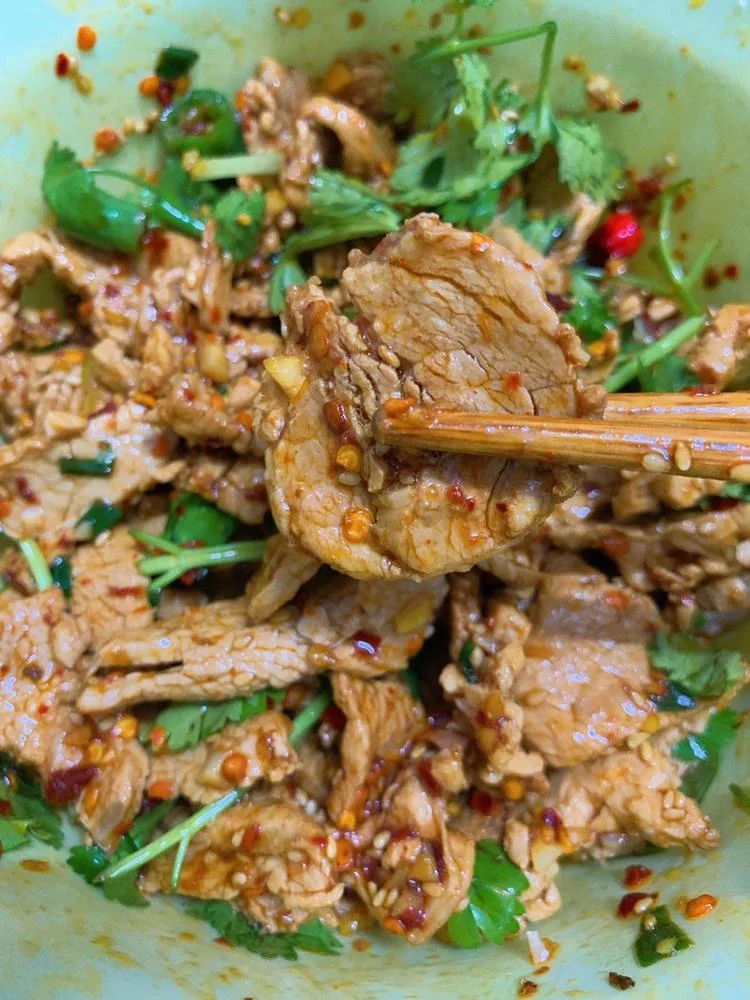 Sichuan-Style Poached Pork Tenderloin with Chili Oil Sauce