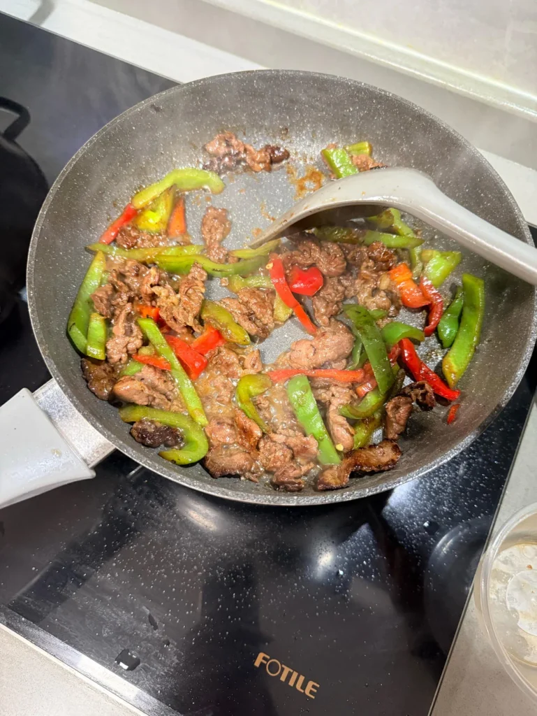 Stir-fried Beef with Bell Peppers