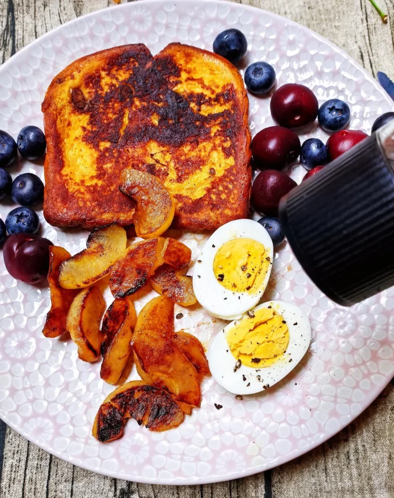 Cinnamon Apple French Toast