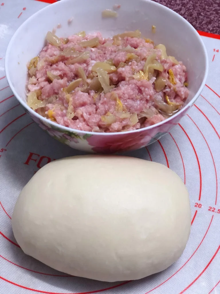 Pickled Mustard Greens and Pork Steamed Buns