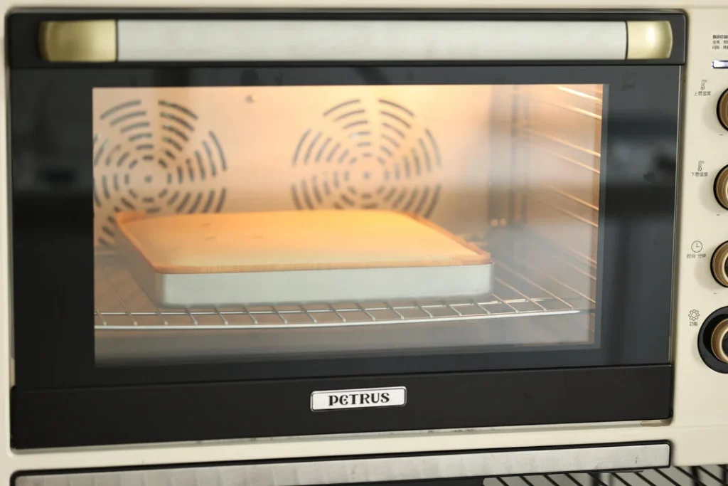 Creamy Cheese Milk Corner Cake