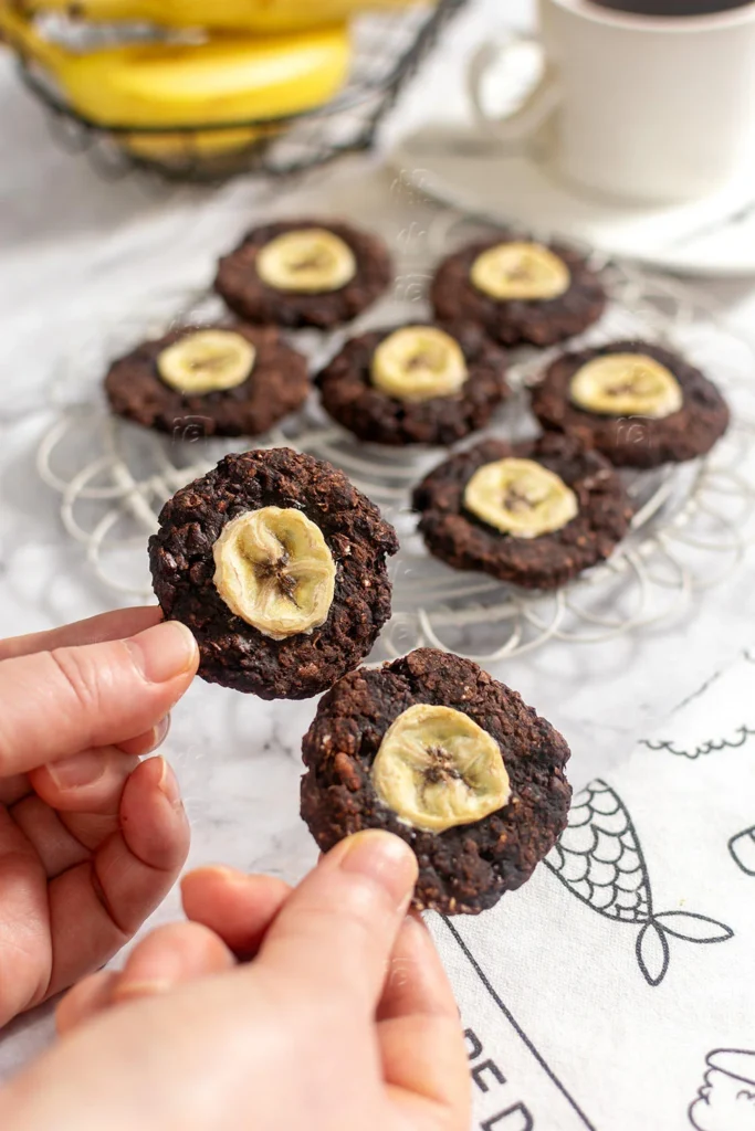 Low-Sugar, Low-Oil Banana Nut Pound Cake